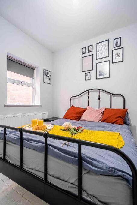 Modern Flat In Moseley With Free Parking Lägenhet Birmingham Exteriör bild