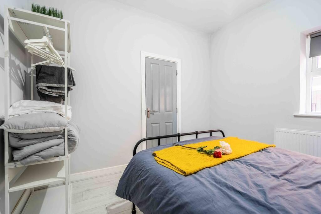 Modern Flat In Moseley With Free Parking Lägenhet Birmingham Exteriör bild